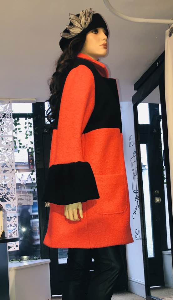 COAT Kate Two Colours  RED-BLACK