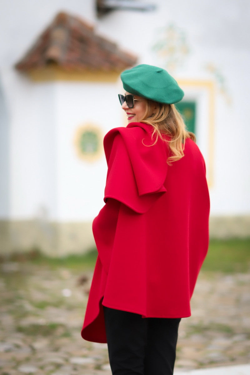 Eira Red poncho