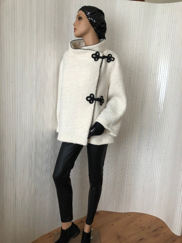Helene cream boucle coat