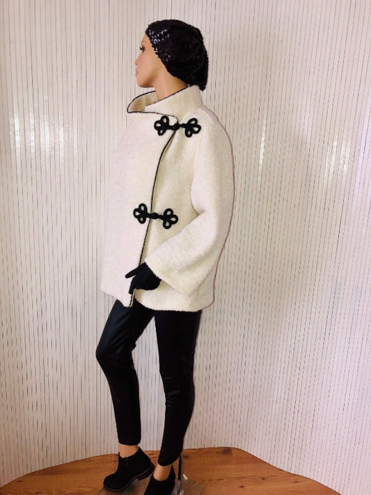 Helene cream boucle coat