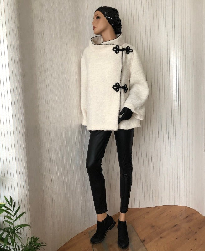 Helene cream boucle coat