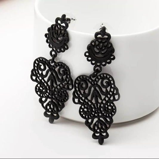 Black earrings. gothic earrings