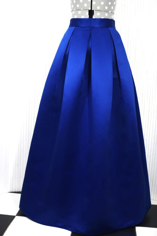 Duchess skirt floor-length, Box Pleat Skirt